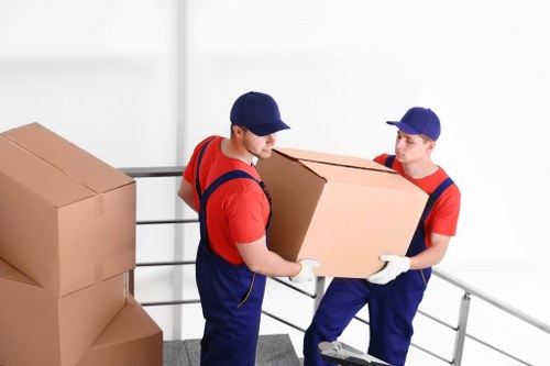 Local packing professionals in Hammersmith area